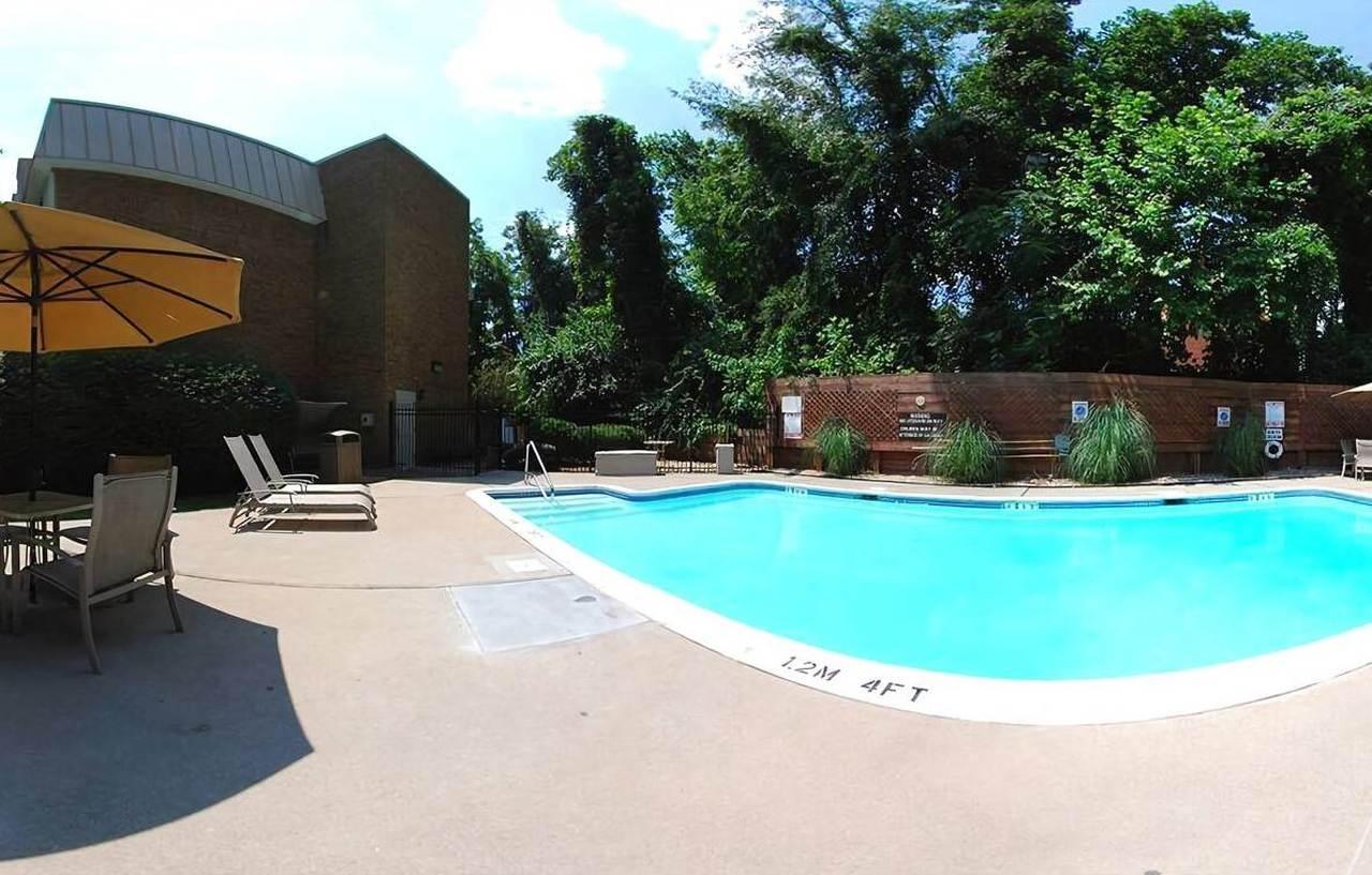 Clarion Pointe Charlottesville Esterno foto