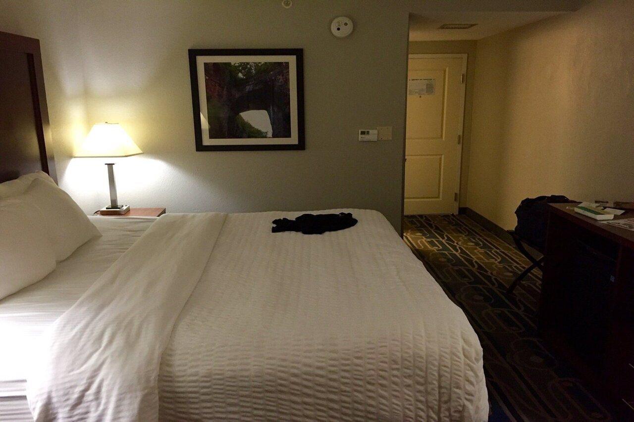 Clarion Pointe Charlottesville Esterno foto