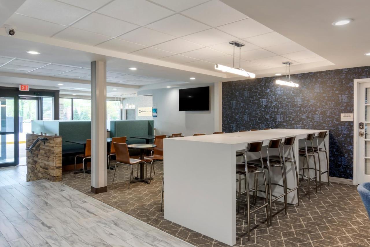 Clarion Pointe Charlottesville Esterno foto